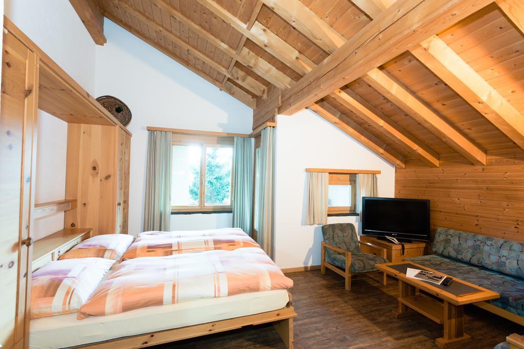 Hotel B&B Susom Surlej 실파플라나 외부 사진