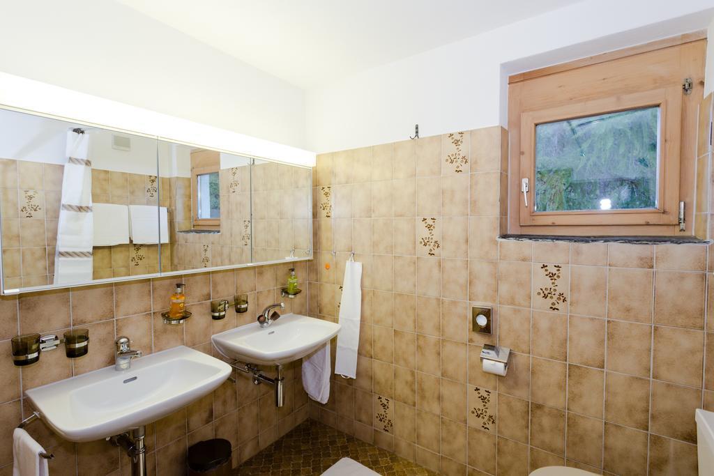 Hotel B&B Susom Surlej 실파플라나 외부 사진